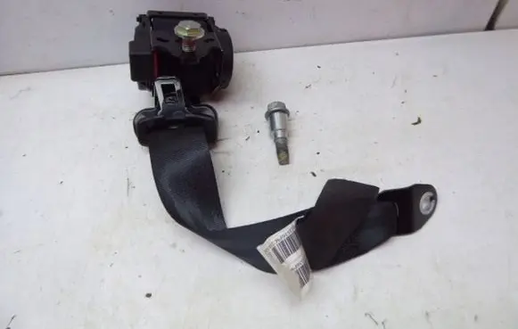 MG ZS Rear seatbelt 10242536