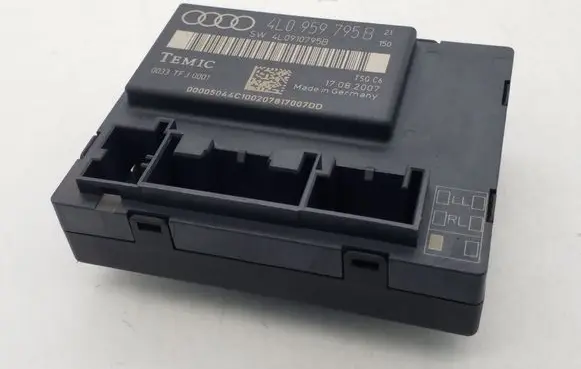 Audi Q7 4L Door control unit/module 4L0959795B 4L0910795B