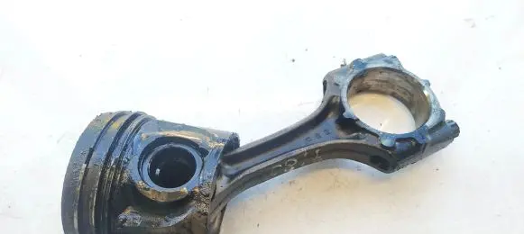 Toyota RAV 4 (XA20) Piston with connecting rod