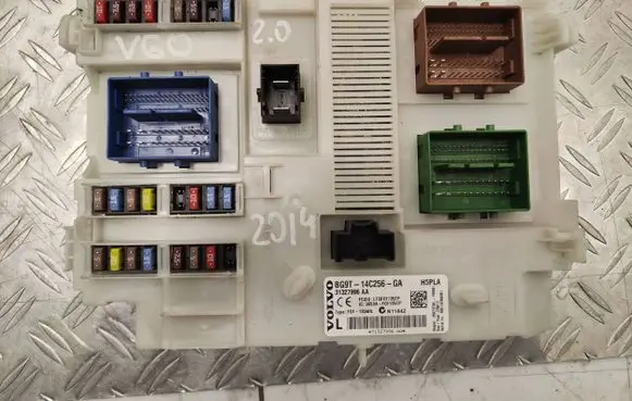 Volvo S60 Fuse module BG9T14C256GA 31327996AA 3659AF01125TP