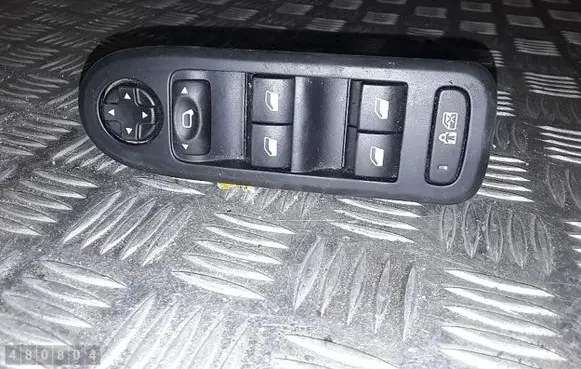 Peugeot 508 Electric window control switch 96662118ZD