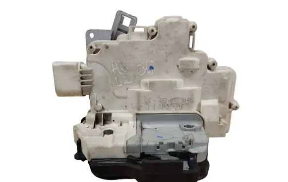 Audi A4 S4 B7 8E 8H Rear door lock 4F0839015A