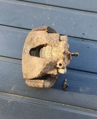 Opel Zafira A Front brake caliper