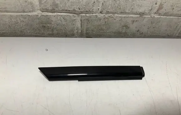 BMW 6 F06 Gran coupe Front door trim (molding)