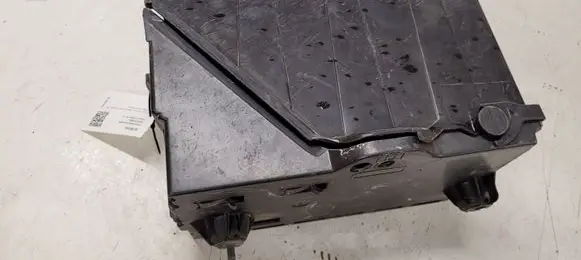Battery box tray