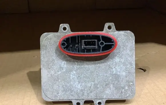 Land Rover Range Rover Sport L320 Headlight ballast module Xenon 5DV009000