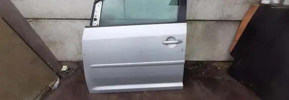 Volkswagen Touran I Front door LAKA7W