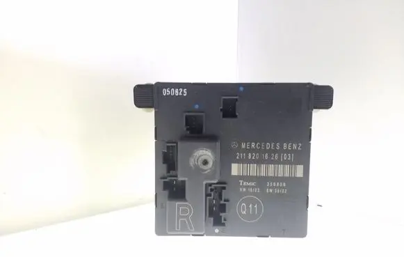 Mercedes-Benz E W211 Door control unit/module 2118201626