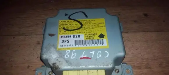 Mitsubishi Colt Airbag control unit/module mr359828 x6t42471