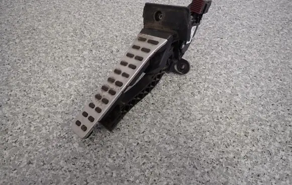 Hyundai Veloster Accelerator pedal position sensor 