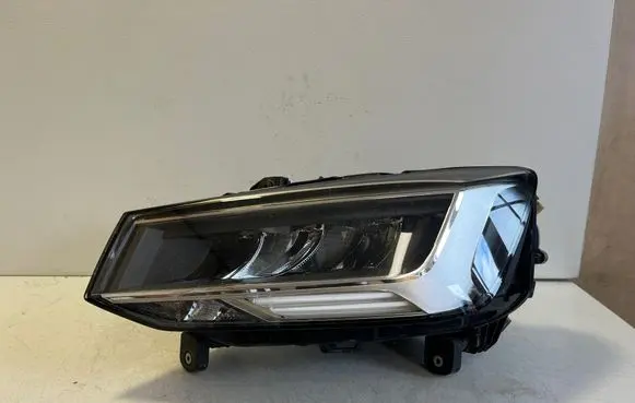 Audi Q2 - Headlight/headlamp 81A941011A