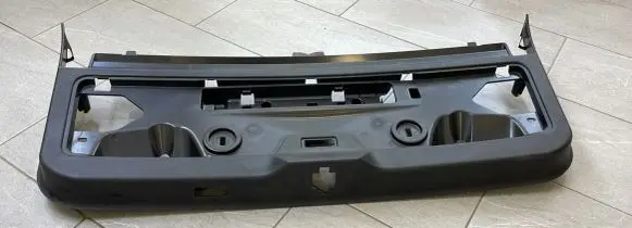 BMW 5 G30 G31 G38 Tailgate/boot cover trim set 7390400