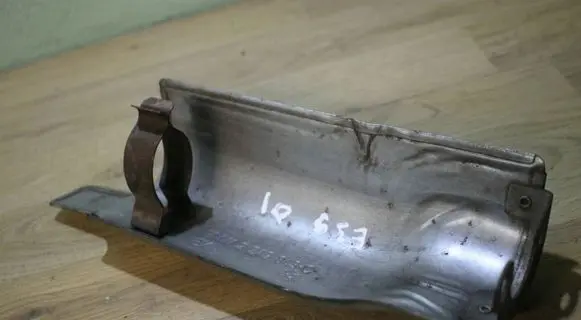 BMW 5 E39 Exhaust heat shield 2249843