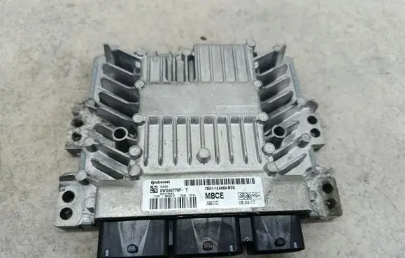 Ford Focus Engine control unit/module ECU 7M5112A650BCE