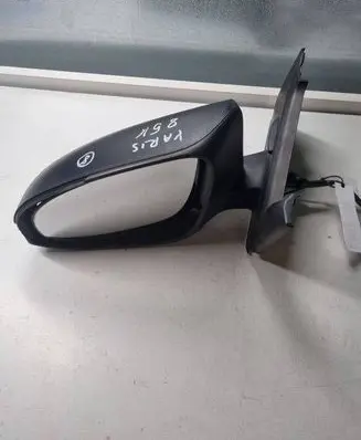 Toyota Yaris Front door electric wing mirror 025614