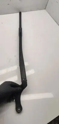 Audi A4 S4 B7 8E 8H Front wiper blade arm 8e1955407c