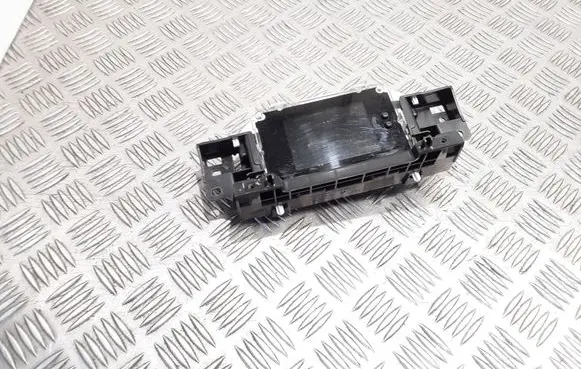 Ford Focus Screen/display/small screen AM5T18B955BE