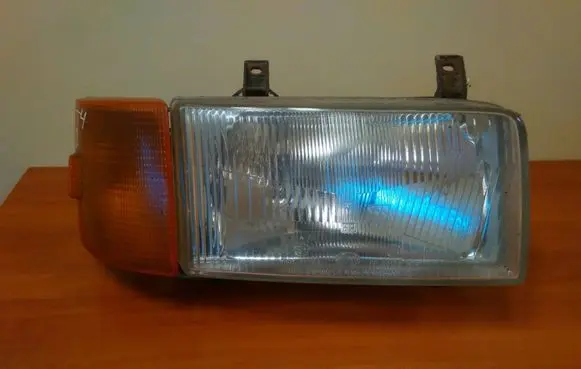 Volkswagen Transporter - Caravelle T4 Headlight/headlamp