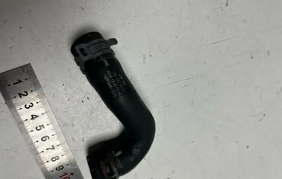Audi A3 S3 8P Engine coolant pipe/hose 1K0122058L