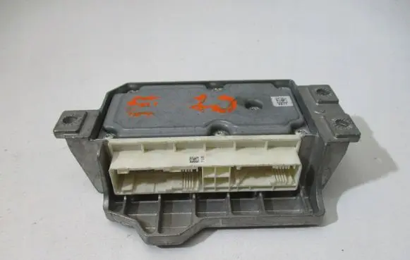 BMW 2 Active Tourer U06 Bonnet Pedestrian Airbag Actuator 9141776