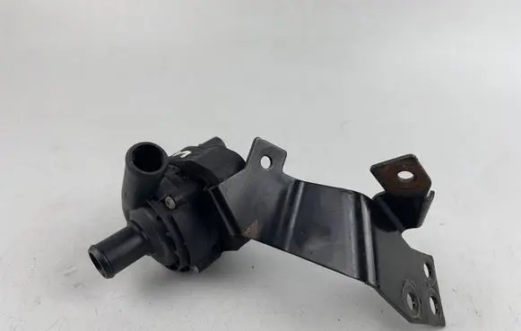 Mercedes-Benz E W213 Electric auxiliary coolant/water pump A2118850028 A2135010420