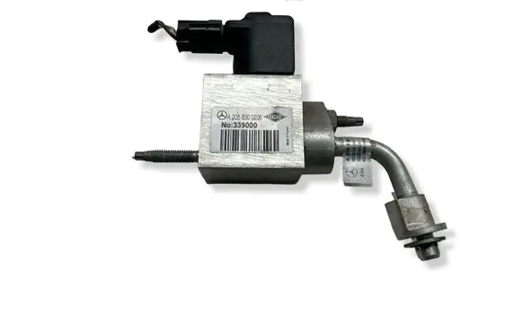 Mercedes-Benz E W213 Air conditioning (A/C) expansion valve A2058300206