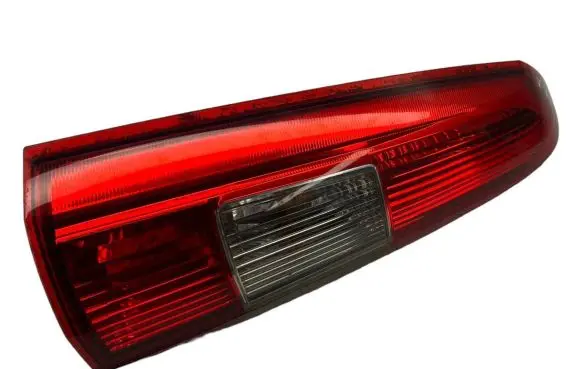 Volvo V70 Rear/tail lights 9154493