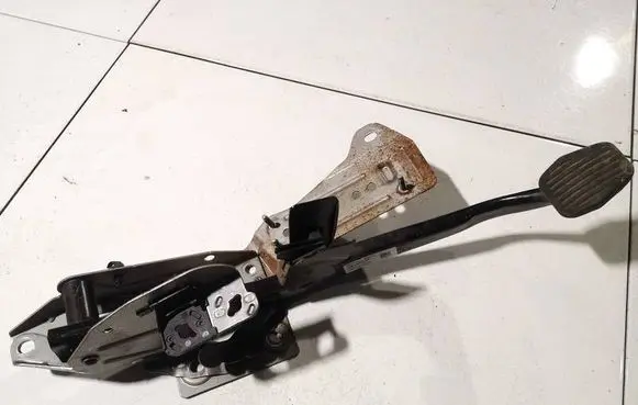 Ford Focus C-MAX Clutch pedal 3M512467AN