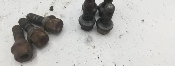 BMW 3 E46 Nuts/bolts NOCODE