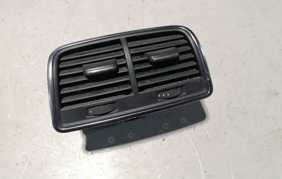 Audi A6 S6 C7 4G Rear air vent grill 4G0819203