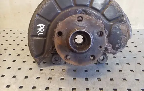 Seat Altea XL Front wheel hub