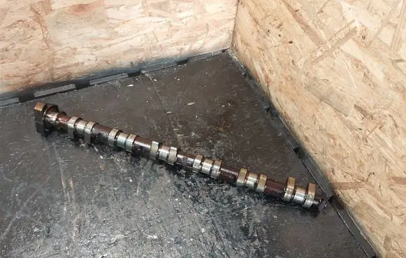 BMW 5 E39 Camshaft 969G