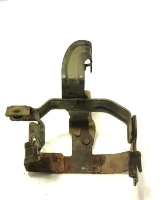 Volvo XC60 Power steering pump mounting bracket 31280634