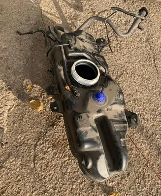 Opel Adam Fuel tank 