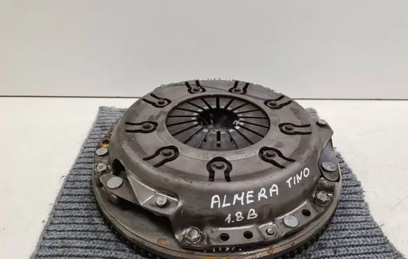 Nissan Almera Tino Clutch set kit 301002F17