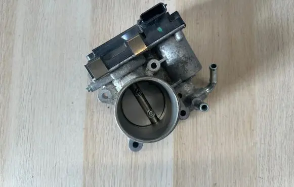 Renault Arkana Throttle body valve 