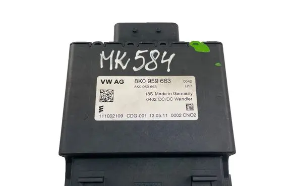 Audi A6 S6 C7 4G Voltage converter/converter module 8K0959663