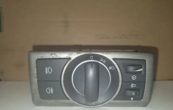 Opel Antara Light switch