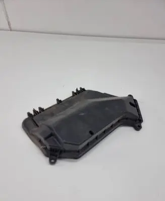 Porsche Macan (95B) Air filter box cover 95b907613