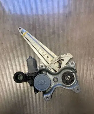 Lexus RX 330 - 350 - 400H Rear door window regulator with motor 857100E010 AY0620402310