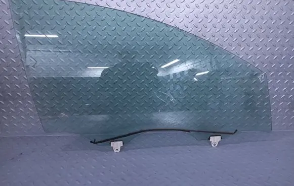 Nissan Murano Z51 Front door window glass four-door 803001AA0A