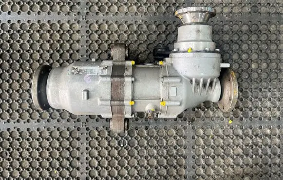 Mercedes-Benz Sprinter W906 Gearbox transfer box case A9063300405