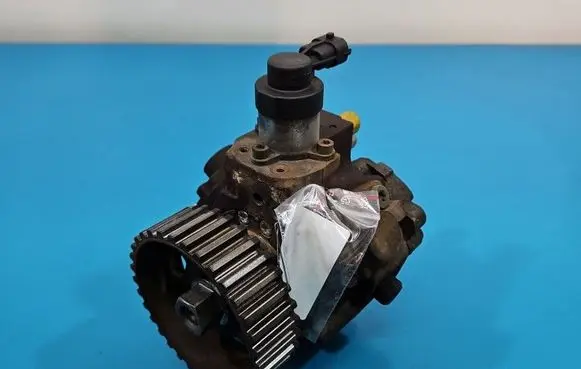 Volvo C30 Fuel injection high pressure pump 0445010102 IMPRK1568705