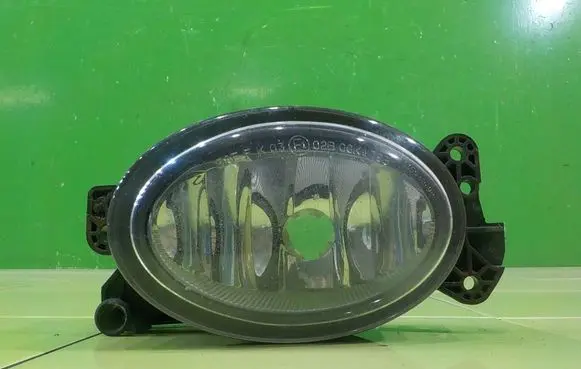 Mercedes-Benz CLK A209 C209 Front fog light A1698201556 LEWY