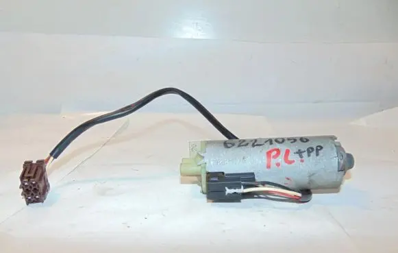 Mercedes-Benz S W220 Seat adjustment motor A2208201542 2208201542 0130002568