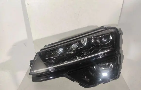 Skoda Karoq Headlight/headlamp 57B941015B 0020517505