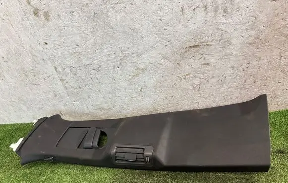 Volvo XC90 (B) pillar trim (top) 31651532
