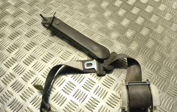 Subaru Legacy Rear seatbelt C7025