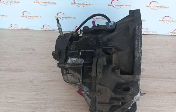 Opel Vivaro Manual 6 speed gearbox PF6010