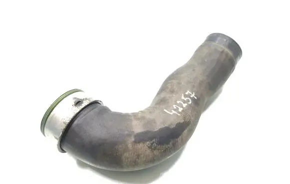 Volkswagen PASSAT B6 Intercooler hose/pipe 1K0145762DS